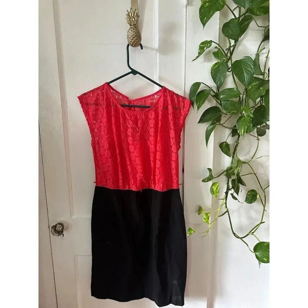 ALYX Women’z size 8 lace dress